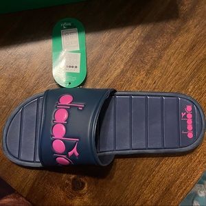 Diadora slide New w/ tags